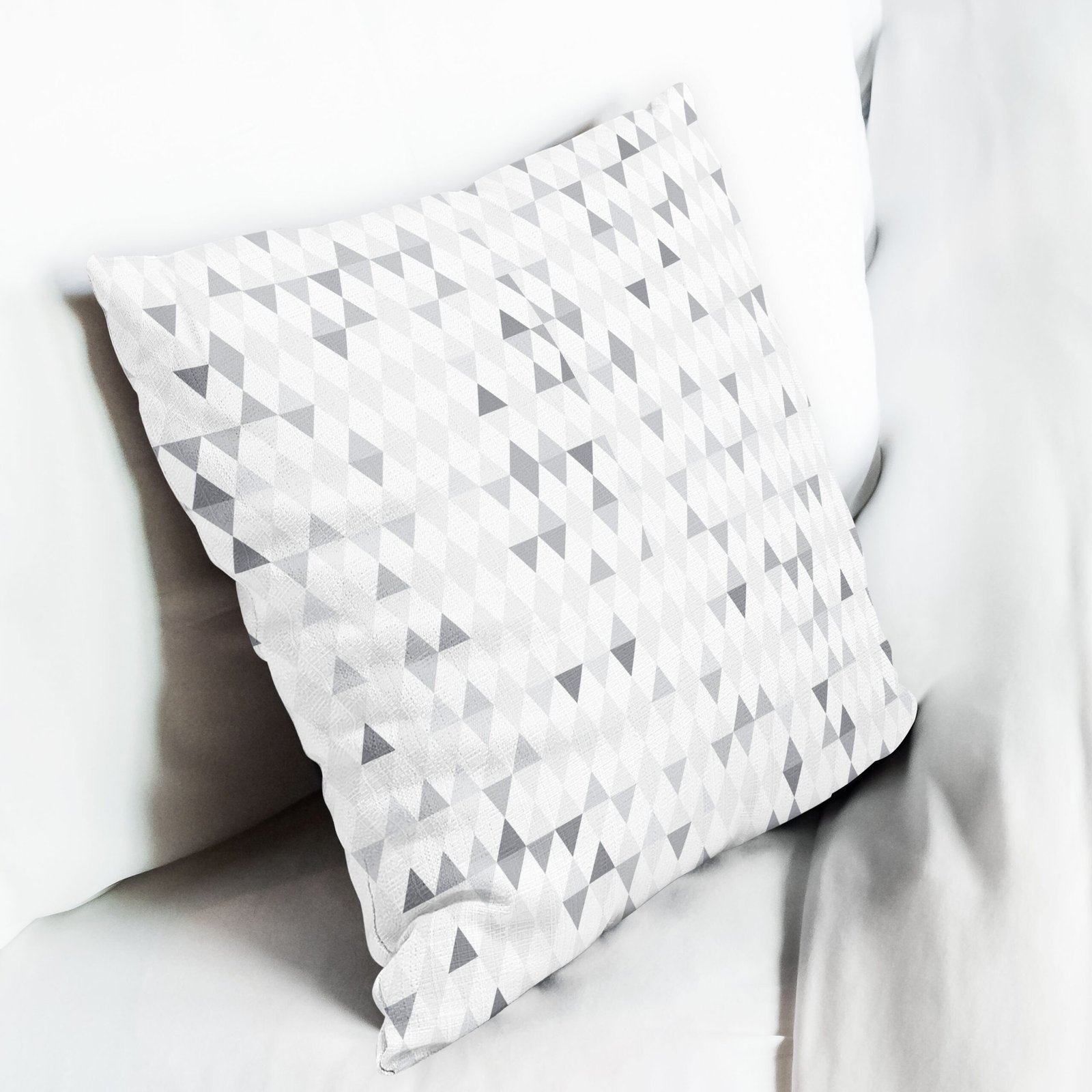 Gray triangular geometric cushion cover - Image 6